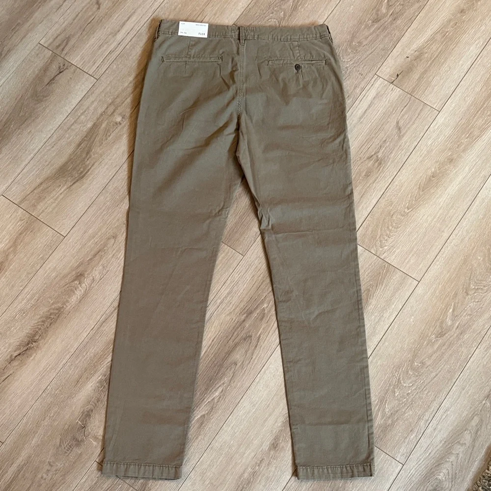 American Eagle Outfitters Men's Khaki Chinos NWT size 34x36 next level flex slim - Picture 4 of 5